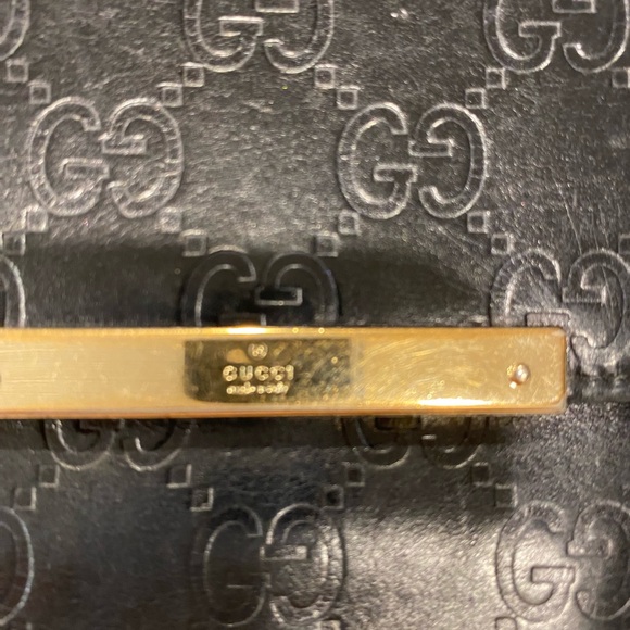 SALE! Gucci Black and Gold Leather Accessory - Picture 4 of 11